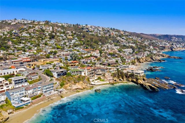 156 Pearl Street, Laguna Beach, CA 92651