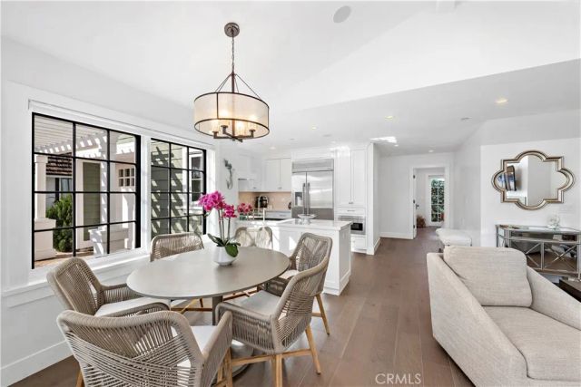 156 Pearl Street, Laguna Beach, CA 92651