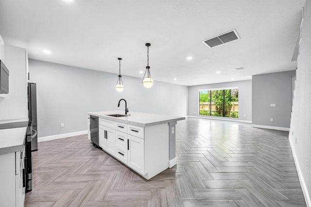 333 NW 41st Street 337, Oakland Park, FL 33309