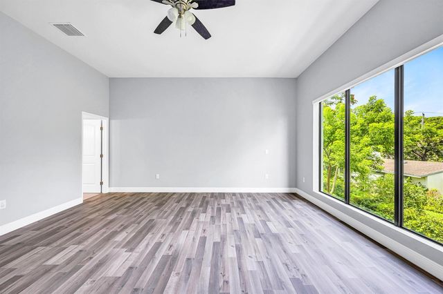 333 NW 41st Street 337, Oakland Park, FL 33309