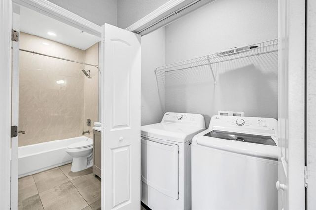 333 NW 41st Street 337, Oakland Park, FL 33309