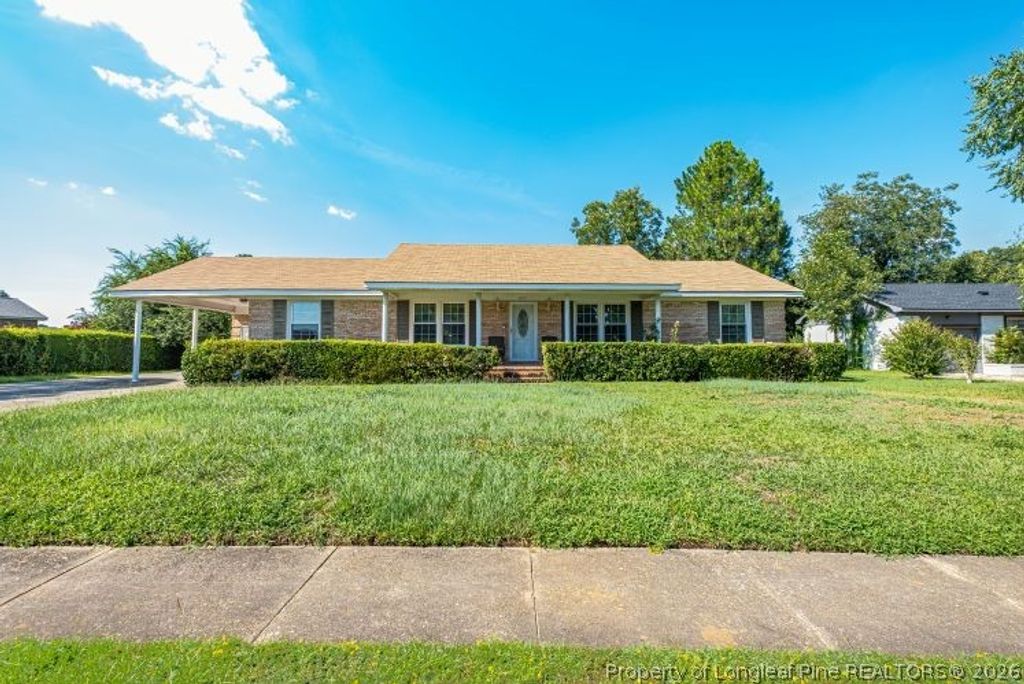 5215 Foxfire Road, Fayetteville, NC 28303 — exterior