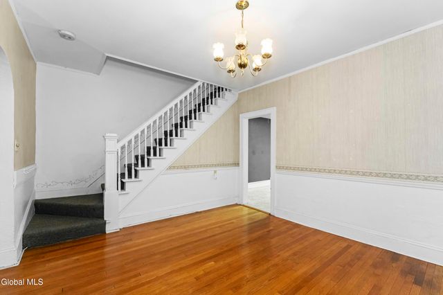 78 S Pine Avenue, Albany, NY 12208