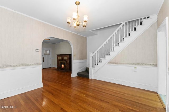 78 S Pine Avenue, Albany, NY 12208