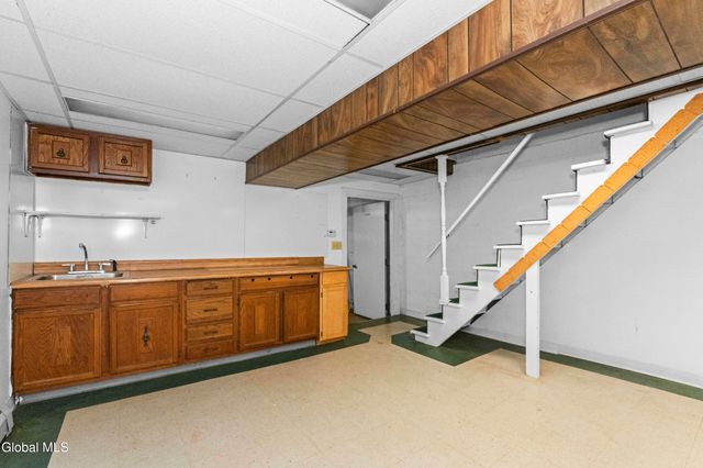 78 S Pine Avenue, Albany, NY 12208