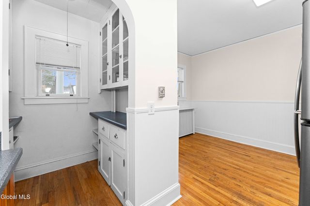 78 S Pine Avenue, Albany, NY 12208