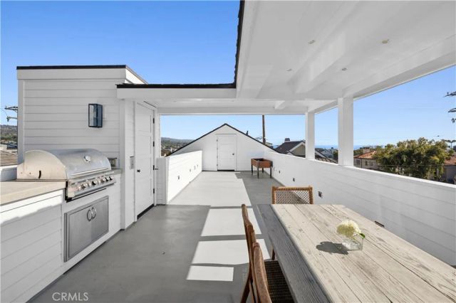 302 Orchid Avenue, Corona Del Mar, CA 92625