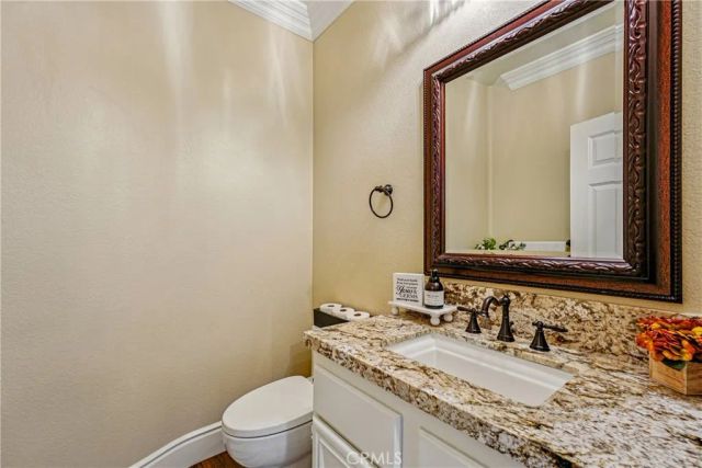 3931 Ashwood Circle, Corona, CA 92881