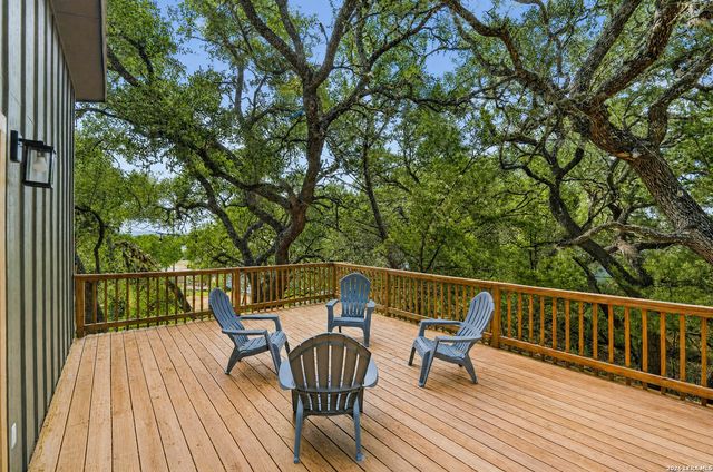 1668 Canyon Edge, Canyon Lake, TX 78133