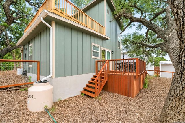 1668 Canyon Edge, Canyon Lake, TX 78133