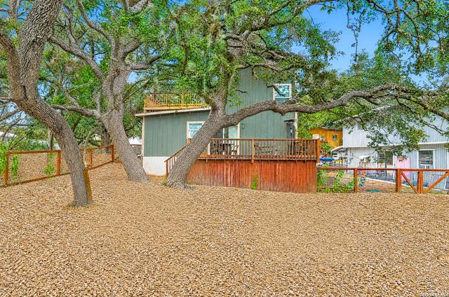 1668 Canyon Edge, Canyon Lake, TX 78133