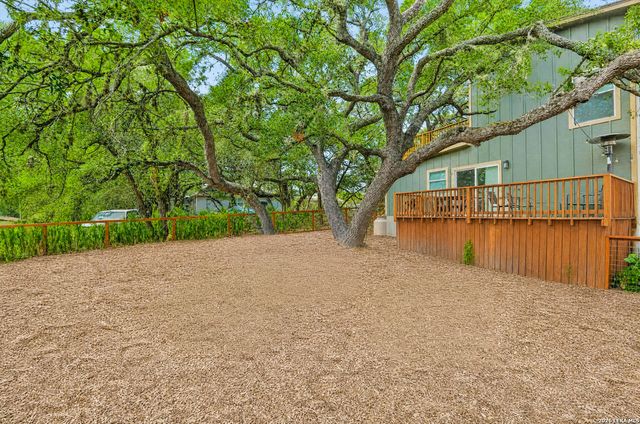 1668 Canyon Edge, Canyon Lake, TX 78133