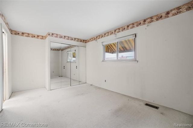 35804 Fernwood Street, Westland, MI 48186
