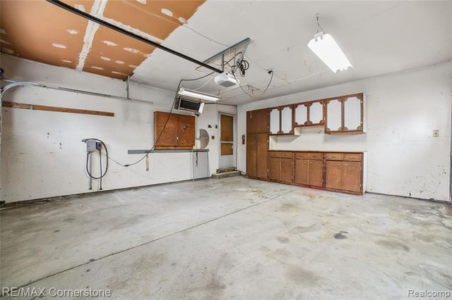 35804 Fernwood Street, Westland, MI 48186