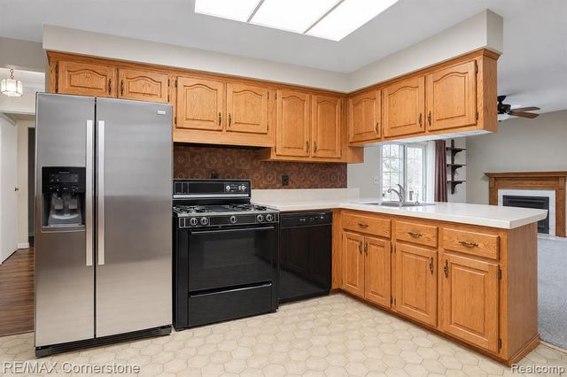 35804 Fernwood Street, Westland, MI 48186