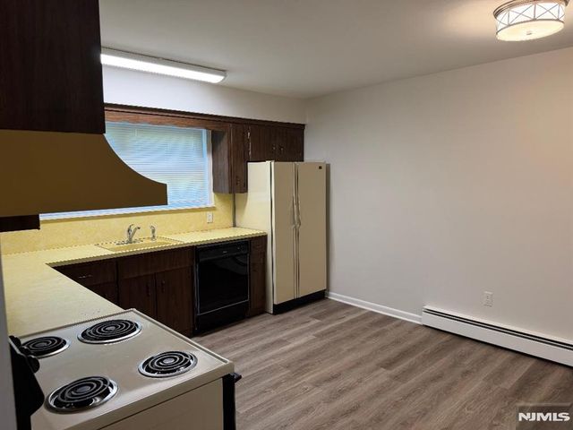 44 Burgh Avenue 3, Clifton, NJ 07011