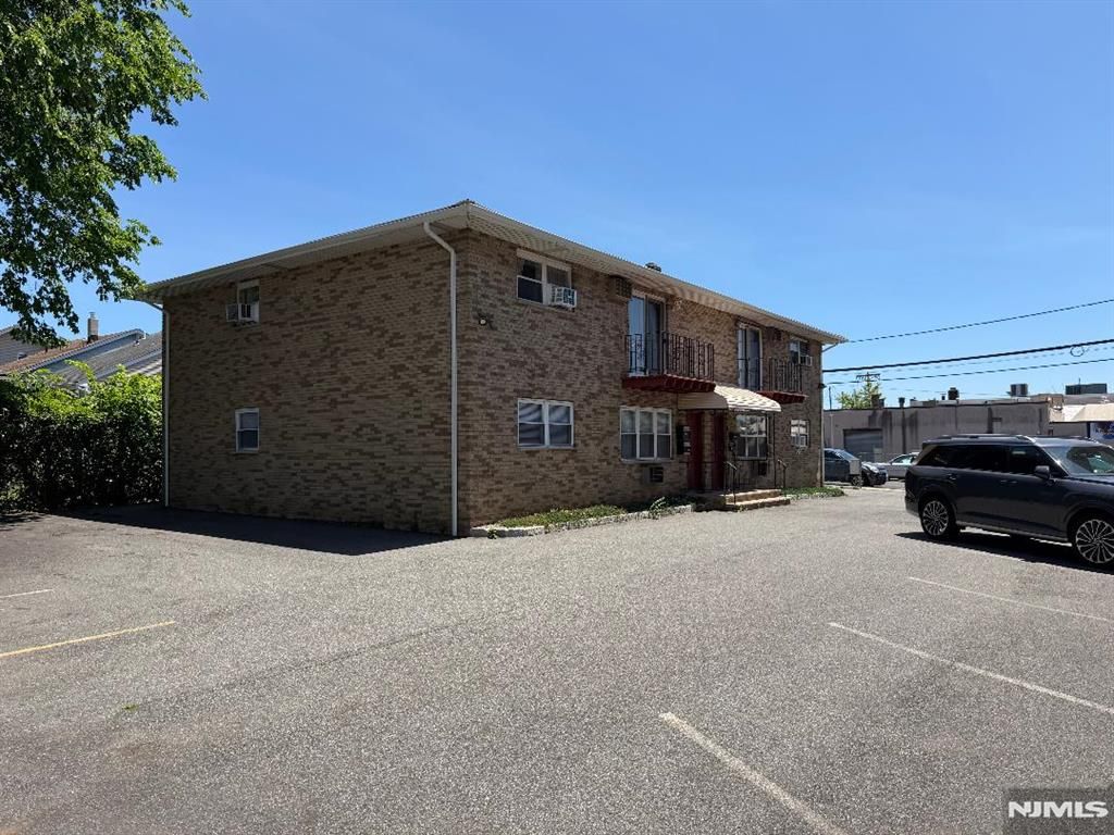 44 Burgh Avenue 3, Clifton, NJ 07011