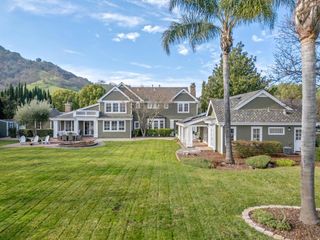 1450 Lakeview Court, San Martin, CA 95046
