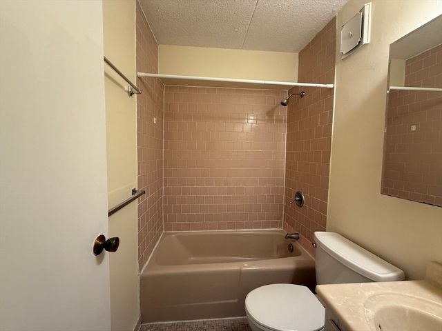 280 Harvard St 2D, Cambridge, MA 02139