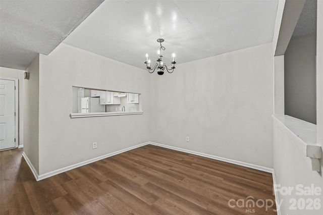 8005 Horse Chestnut Lane, Charlotte, NC 28277