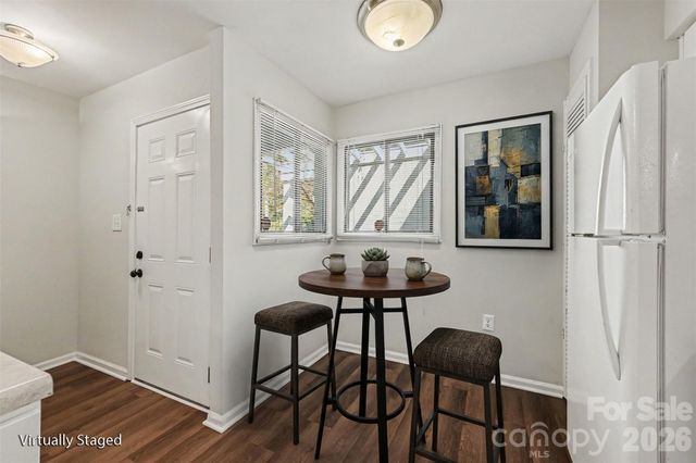 8005 Horse Chestnut Lane, Charlotte, NC 28277