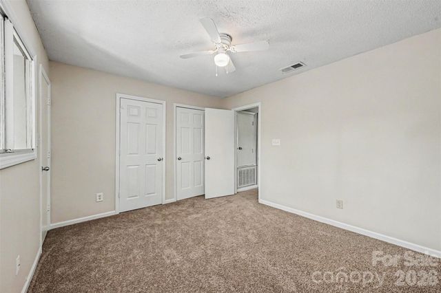 8005 Horse Chestnut Lane, Charlotte, NC 28277