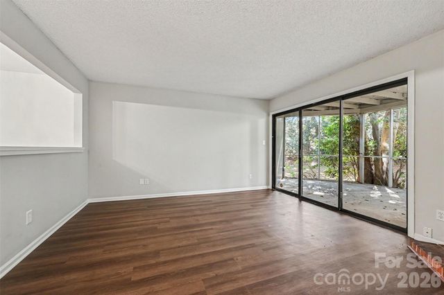 8005 Horse Chestnut Lane, Charlotte, NC 28277