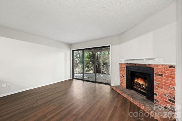 8005 Horse Chestnut Lane, Charlotte, NC 28277