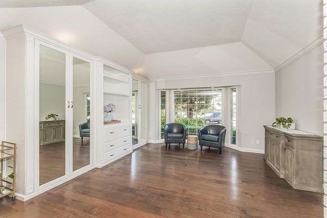 598 E Serena Avenue, Fresno, CA 93720