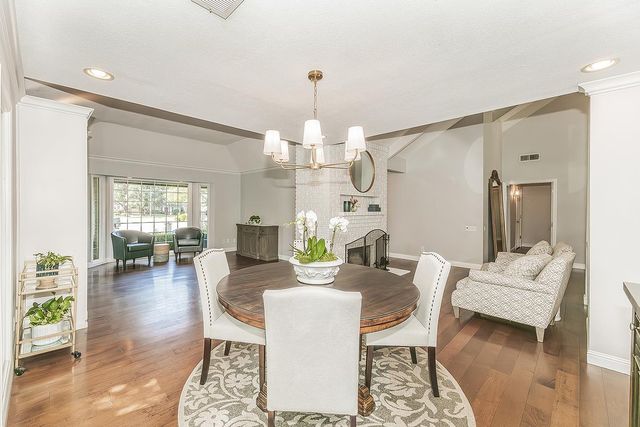 598 E Serena Avenue, Fresno, CA 93720