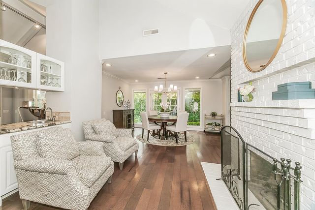 598 E Serena Avenue, Fresno, CA 93720