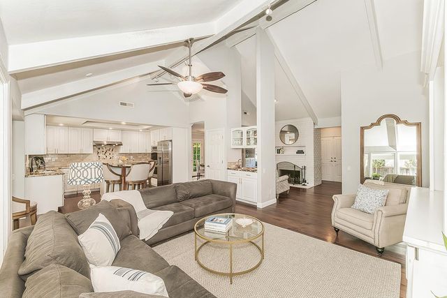 598 E Serena Avenue, Fresno, CA 93720