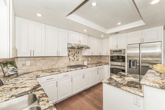 598 E Serena Avenue, Fresno, CA 93720