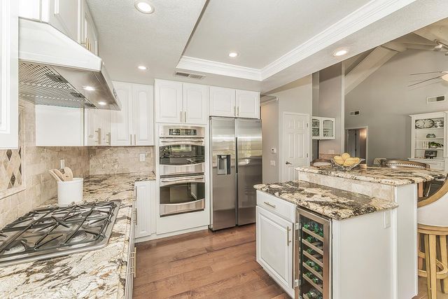 598 E Serena Avenue, Fresno, CA 93720