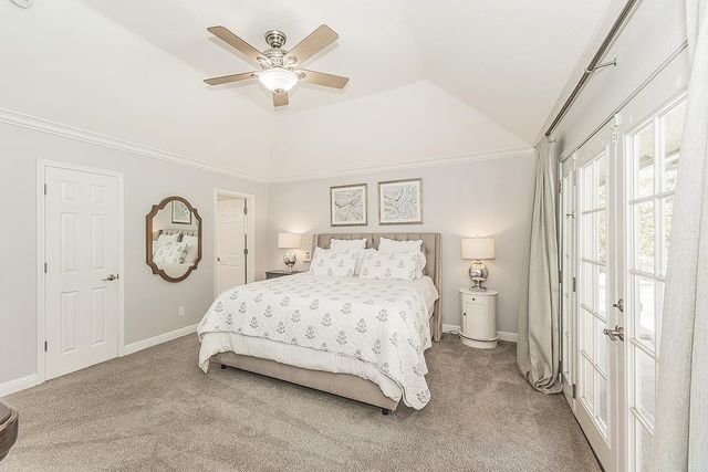 598 E Serena Avenue, Fresno, CA 93720