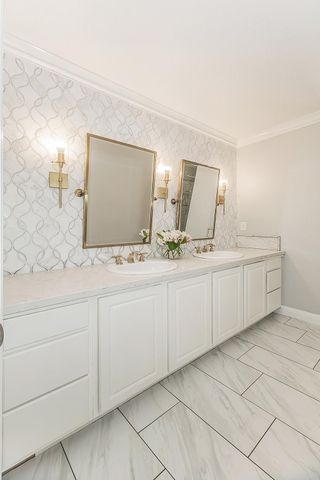 598 E Serena Avenue, Fresno, CA 93720