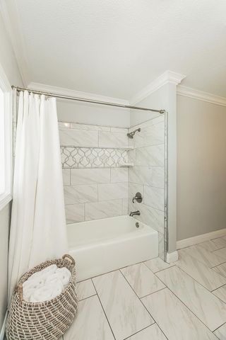 598 E Serena Avenue, Fresno, CA 93720