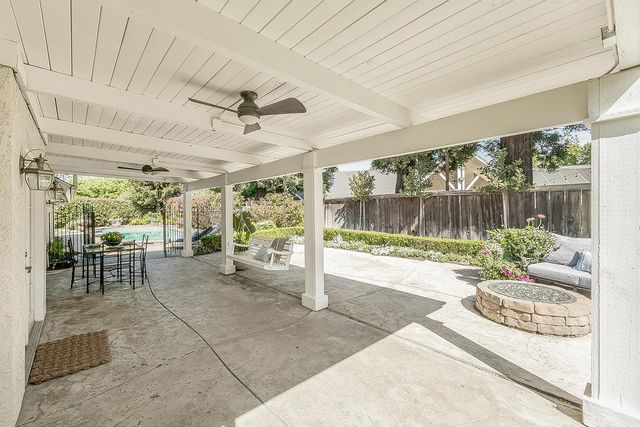 598 E Serena Avenue, Fresno, CA 93720