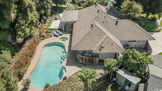 598 E Serena Avenue, Fresno, CA 93720