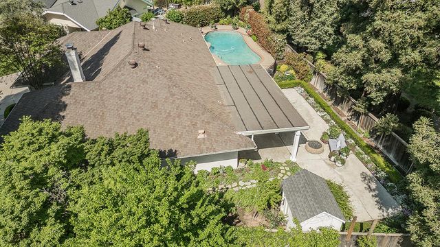 598 E Serena Avenue, Fresno, CA 93720