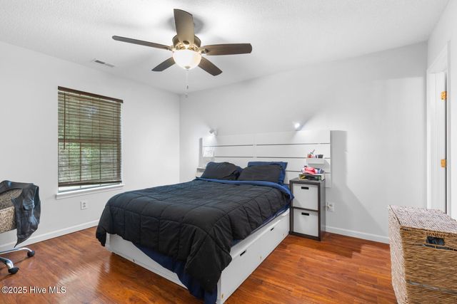 2032 W Windgate Court, Jacksonville, NC 28546