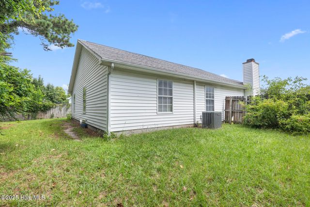2032 W Windgate Court, Jacksonville, NC 28546