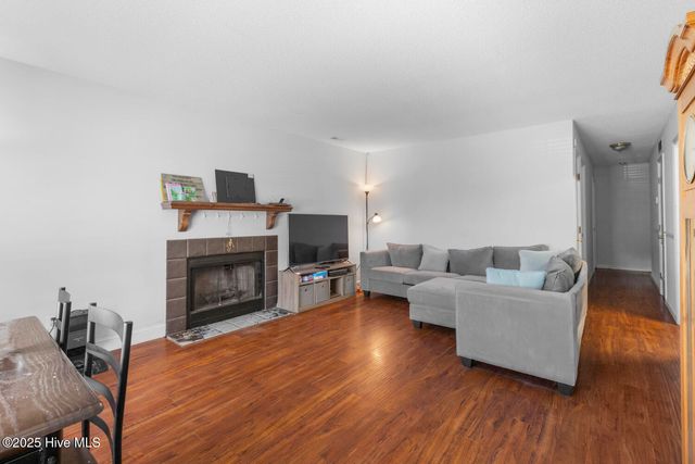 2032 W Windgate Court, Jacksonville, NC 28546