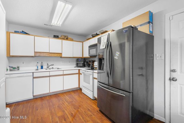 2032 W Windgate Court, Jacksonville, NC 28546