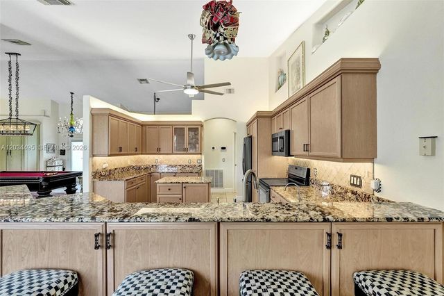 470 NE Cornwall, Port St. Lucie, Port St Lucie, FL 34983