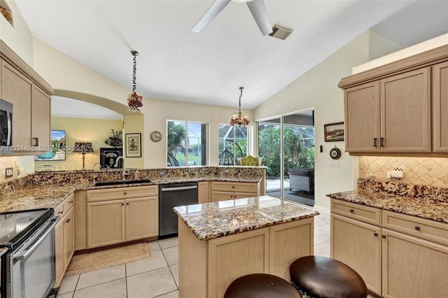 470 NE Cornwall, Port St. Lucie, Port St Lucie, FL 34983
