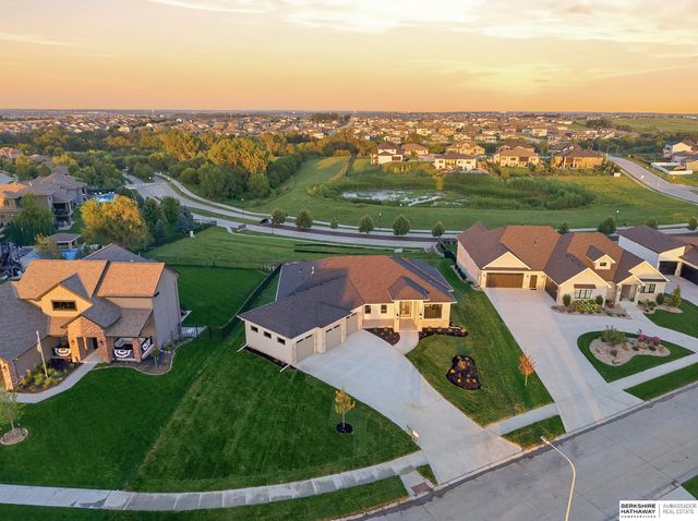 11553 S 123rd Avenue, Papillion, NE 68046