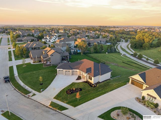 11553 S 123rd Avenue, Papillion, NE 68046