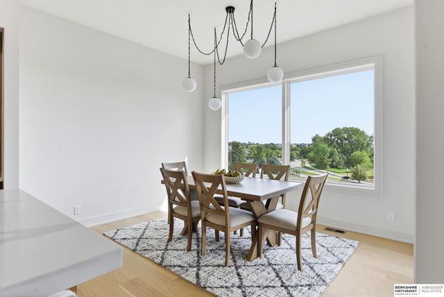 11553 S 123rd Avenue, Papillion, NE 68046