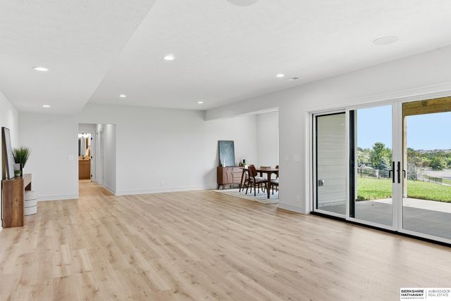 11553 S 123rd Avenue, Papillion, NE 68046